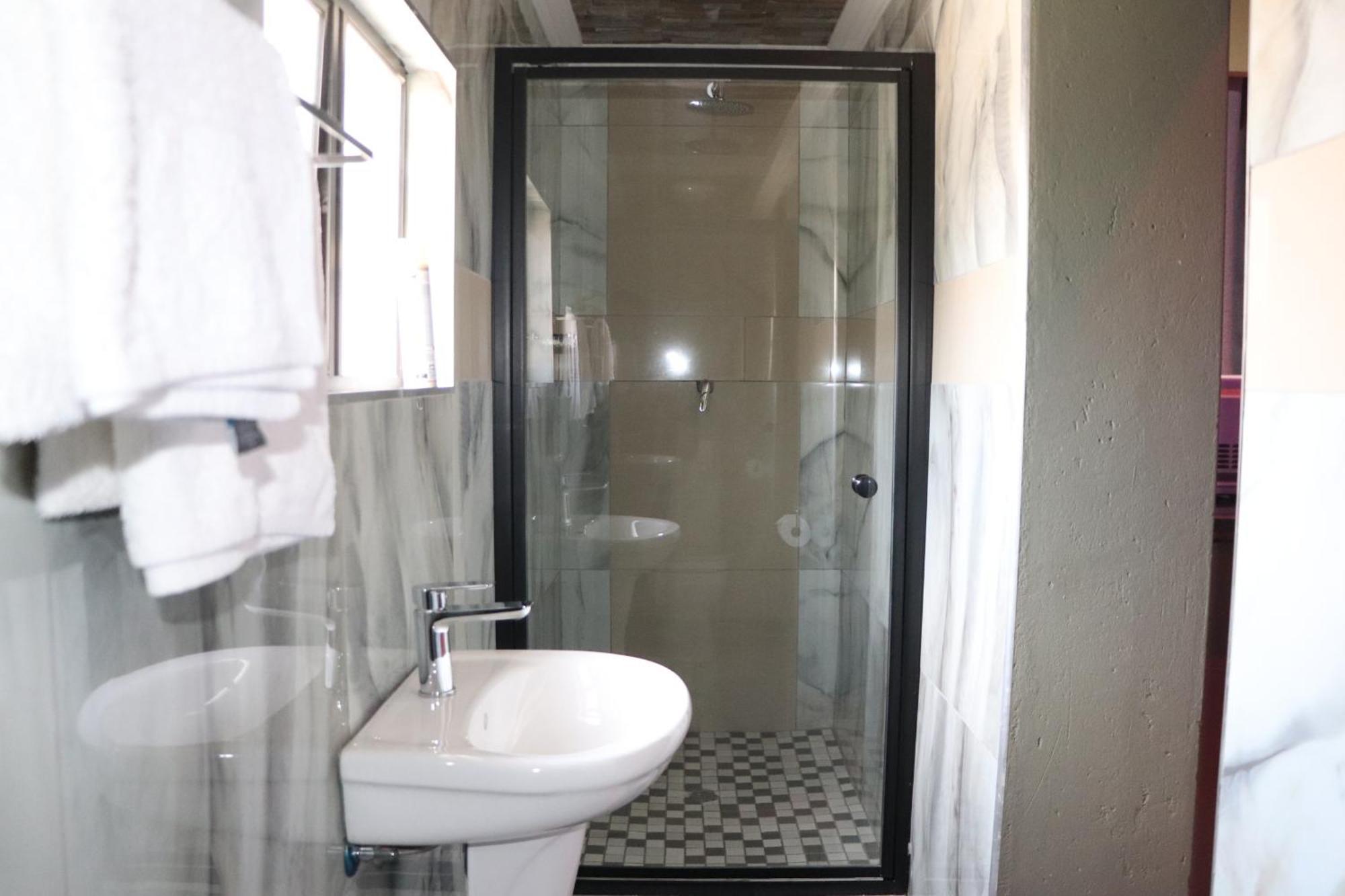 Wise Bird Guest House Roodepoort Exterior foto
